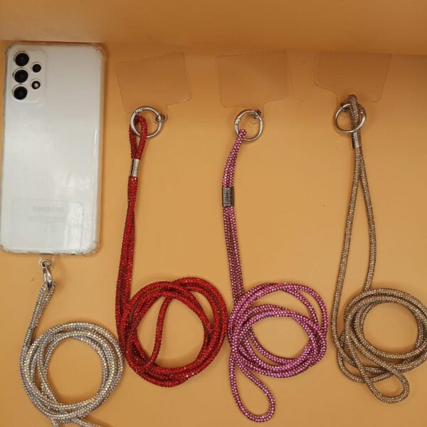 سلسله استراس طولها متر وربع